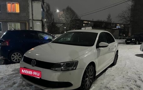 Volkswagen Jetta VI, 2013 год, 900 000 рублей, 9 фотография