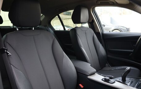 BMW 3 серия, 2016 год, 1 725 000 рублей, 18 фотография