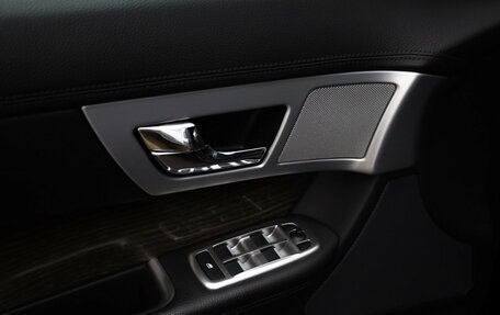 Jaguar XF I рестайлинг, 2015 год, 2 249 000 рублей, 19 фотография