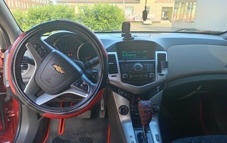 Chevrolet Cruze II, 2010 год, 780 000 рублей, 4 фотография