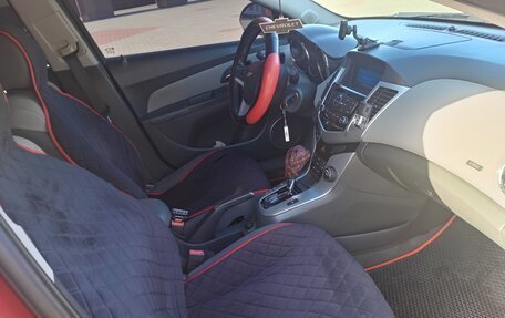 Chevrolet Cruze II, 2010 год, 780 000 рублей, 6 фотография