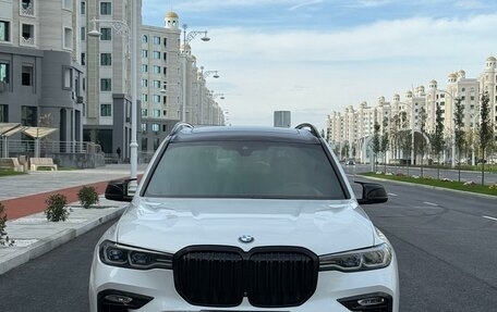 BMW X7, 2021 год, 7 500 000 рублей, 2 фотография