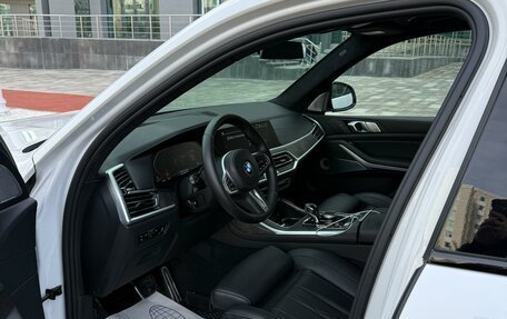 BMW X7, 2021 год, 7 500 000 рублей, 11 фотография