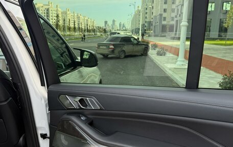 BMW X7, 2021 год, 7 500 000 рублей, 29 фотография