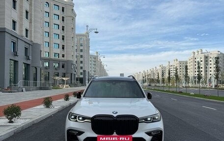 BMW X7, 2021 год, 7 500 000 рублей, 37 фотография