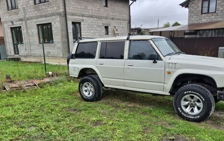 Nissan Patrol, 1990 год, 500 000 рублей, 2 фотография