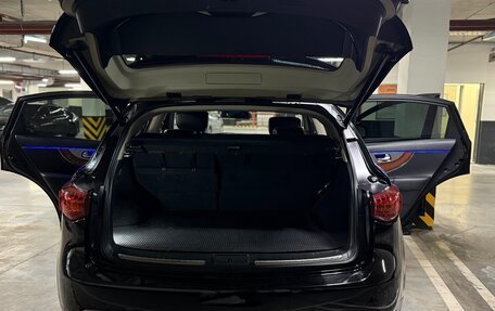 Infiniti FX II, 2013 год, 2 500 000 рублей, 19 фотография