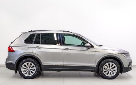 Volkswagen Tiguan II, 2021 год, 2 695 000 рублей, 4 фотография