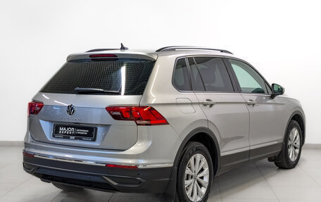 Volkswagen Tiguan II, 2021 год, 2 695 000 рублей, 5 фотография