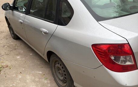 Renault Symbol, 2011 год, 370 000 рублей, 3 фотография