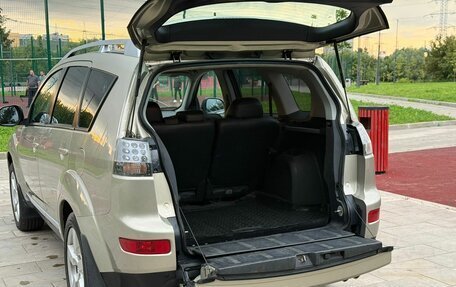 Mitsubishi Outlander III рестайлинг 3, 2006 год, 1 000 000 рублей, 6 фотография