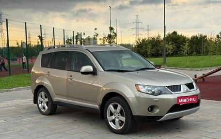 Mitsubishi Outlander III рестайлинг 3, 2006 год, 1 000 000 рублей, 2 фотография
