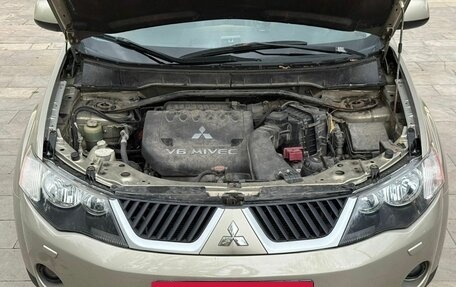 Mitsubishi Outlander III рестайлинг 3, 2006 год, 1 000 000 рублей, 7 фотография