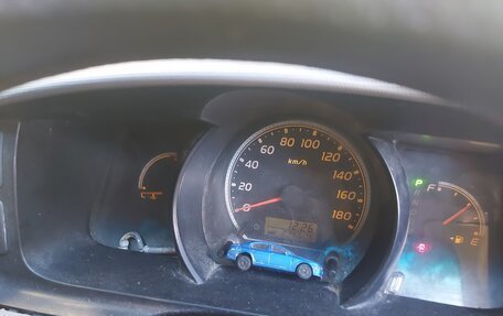 Toyota HiAce H200, 2005 год, 1 900 000 рублей, 4 фотография