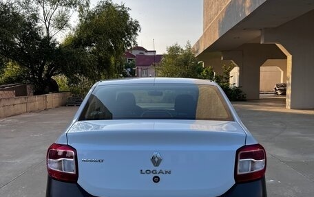 Renault Logan II, 2016 год, 450 000 рублей, 4 фотография