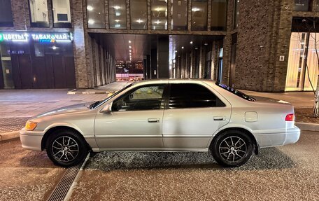 Toyota Camry, 2000 год, 550 000 рублей, 5 фотография