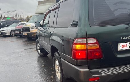 Toyota Land Cruiser 100 рестайлинг 2, 1998 год, 1 550 000 рублей, 4 фотография