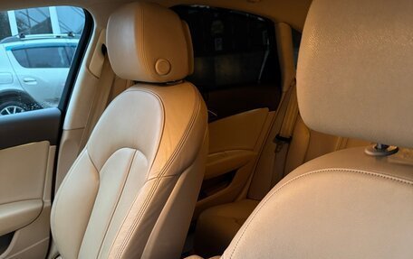 Audi A6, 2011 год, 1 999 999 рублей, 15 фотография