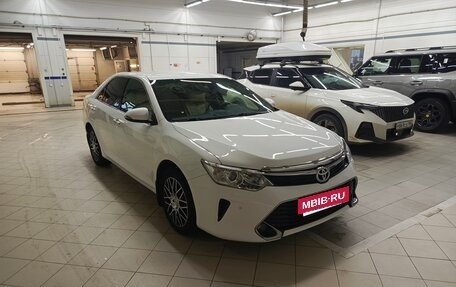 Toyota Camry, 2016 год, 2 265 000 рублей, 6 фотография