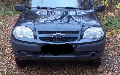 Chevrolet Niva I рестайлинг, 2011 год, 450 000 рублей, 2 фотография