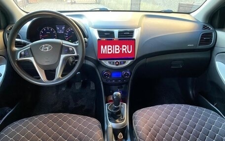 Hyundai Solaris II рестайлинг, 2013 год, 930 000 рублей, 6 фотография