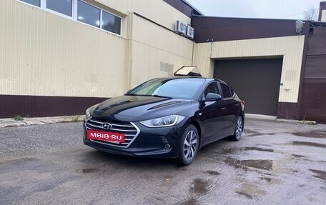 Hyundai Elantra VI рестайлинг, 2017 год, 1 600 000 рублей, 2 фотография