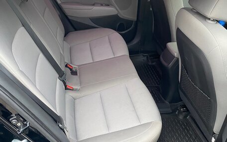 Hyundai Elantra VI рестайлинг, 2017 год, 1 600 000 рублей, 5 фотография