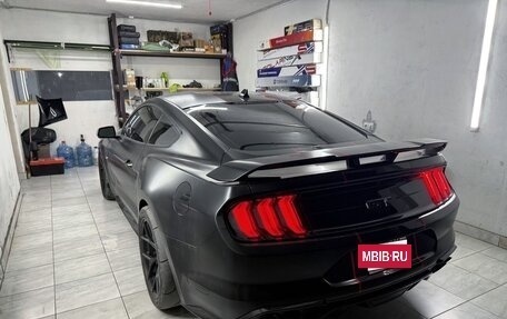 Ford Mustang VI рестайлинг, 2021 год, 8 200 000 рублей, 3 фотография