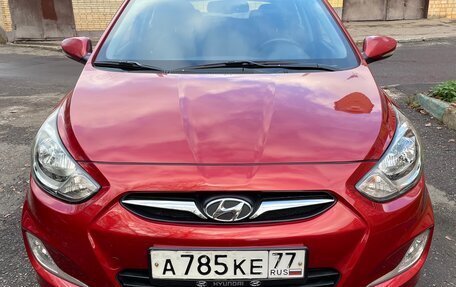 Hyundai Solaris II рестайлинг, 2012 год, 840 000 рублей, 2 фотография