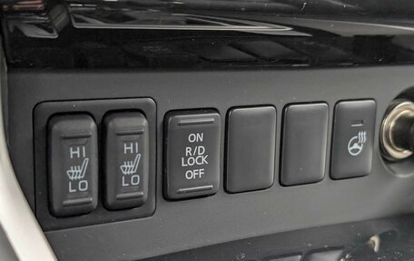 Mitsubishi Pajero Sport III рестайлинг, 2020 год, 3 149 000 рублей, 18 фотография