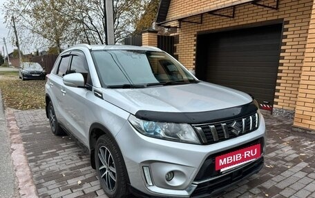 Suzuki Vitara II рестайлинг, 2019 год, 3 100 000 рублей, 2 фотография