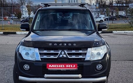 Mitsubishi Pajero IV, 2013 год, 2 200 000 рублей, 3 фотография