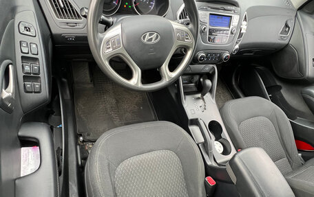 Hyundai ix35 I рестайлинг, 2012 год, 1 130 000 рублей, 16 фотография