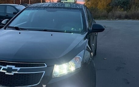 Chevrolet Cruze II, 2011 год, 650 000 рублей, 2 фотография