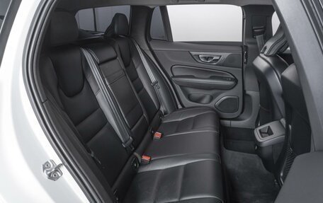 Volvo V60 II, 2018 год, 2 594 000 рублей, 7 фотография