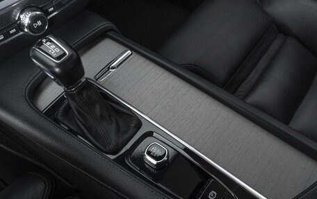 Volvo V60 II, 2018 год, 2 594 000 рублей, 12 фотография