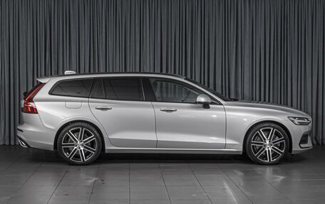 Volvo V60 II, 2018 год, 2 594 000 рублей, 5 фотография