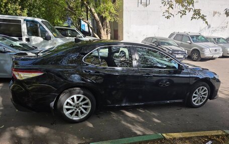 Toyota Camry, 2021 год, 2 400 000 рублей, 5 фотография