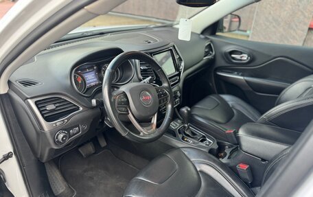 Jeep Cherokee, 2018 год, 1 700 000 рублей, 11 фотография