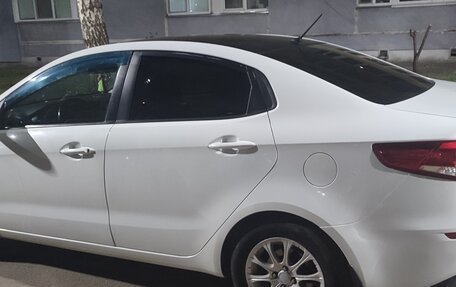 KIA Rio III рестайлинг, 2015 год, 1 070 000 рублей, 5 фотография