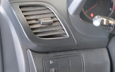 Hyundai Solaris II рестайлинг, 2014 год, 769 000 рублей, 7 фотография