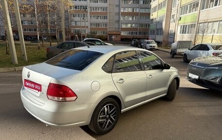 Volkswagen Polo VI (EU Market), 2013 год, 980 000 рублей, 2 фотография