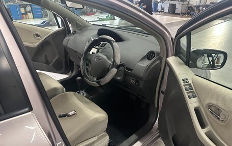 Toyota Vitz, 2010 год, 700 000 рублей, 8 фотография