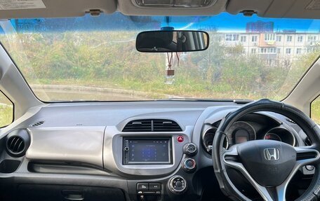 Honda Fit III, 2011 год, 720 000 рублей, 20 фотография