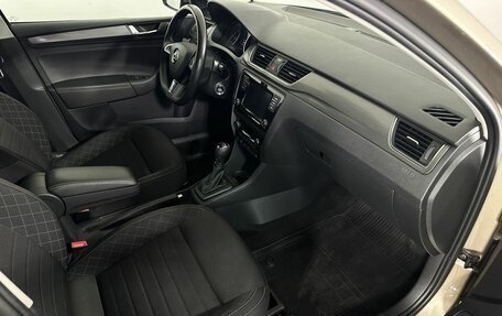 Skoda Rapid I, 2019 год, 1 700 000 рублей, 14 фотография