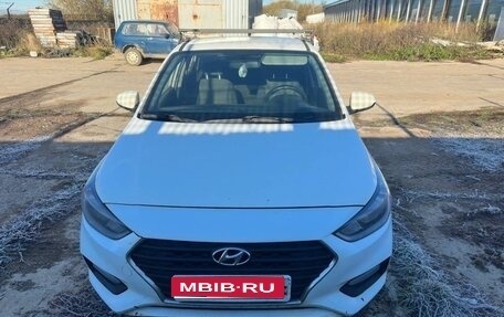 Hyundai Solaris II рестайлинг, 2018 год, 720 000 рублей, 1 фотография