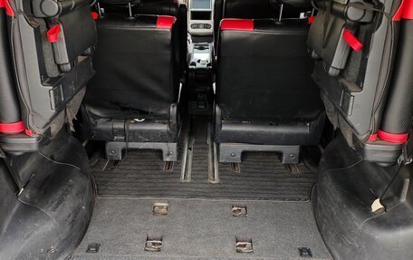 Nissan Serena III, 2006 год, 696 000 рублей, 12 фотография