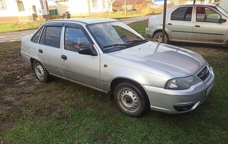 Daewoo Nexia I рестайлинг, 2010 год, 200 000 рублей, 3 фотография