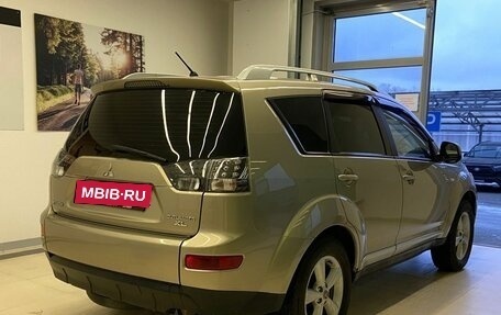 Mitsubishi Outlander III рестайлинг 3, 2007 год, 935 000 рублей, 4 фотография