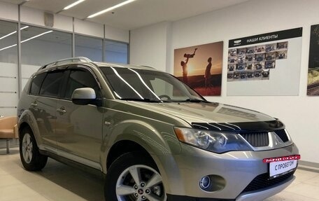 Mitsubishi Outlander III рестайлинг 3, 2007 год, 935 000 рублей, 3 фотография